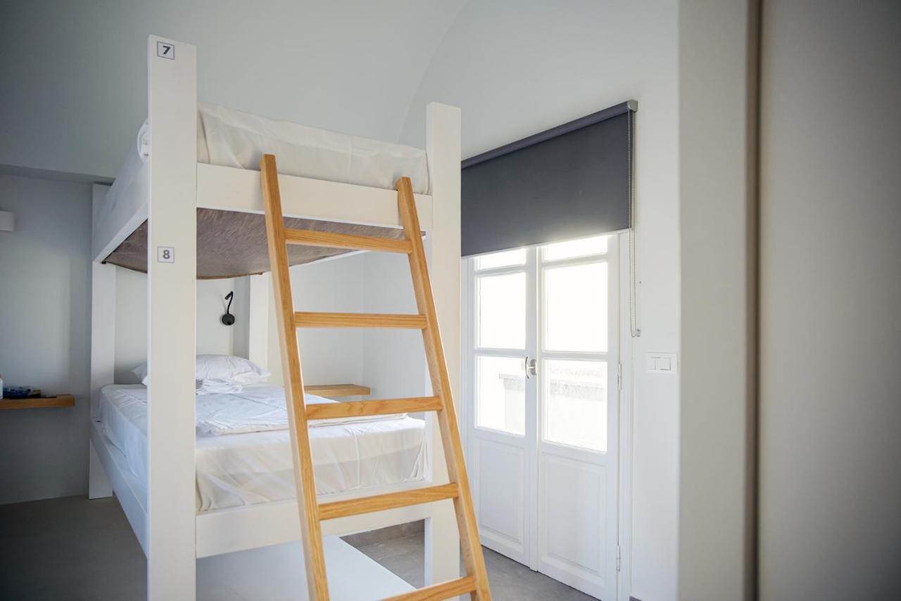 Hostal Central Hostel Oia *